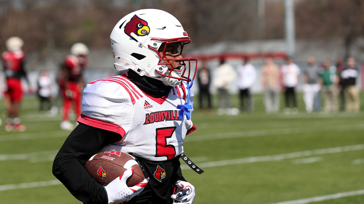 Louisville’s Caullin Lacy, #5, caught the ball during spring practice Friday afternoon. Mar. 29, 2024.