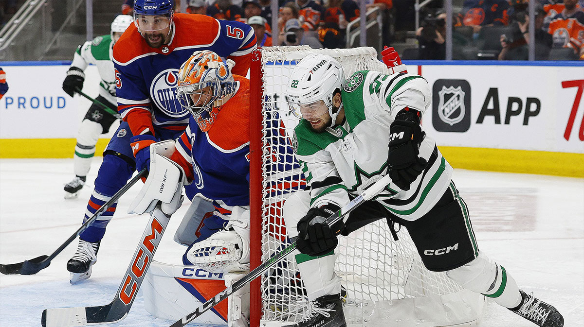 Dallas Stars forward Mavrik Bourque (22) tires to yuck a puck pas Edmonton Oilers goaltender Stuart Skinner (74) during the second period in game six of the Western Conference Final of the 2024 Stanley Cup Playoffs at Rogers Place.