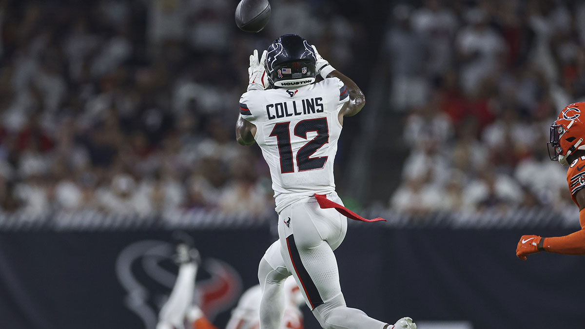 Houston Texans wide receiver Nico Collins (12) make a reception during the second quarter against the Chicago Bears at NRG Stadium. 