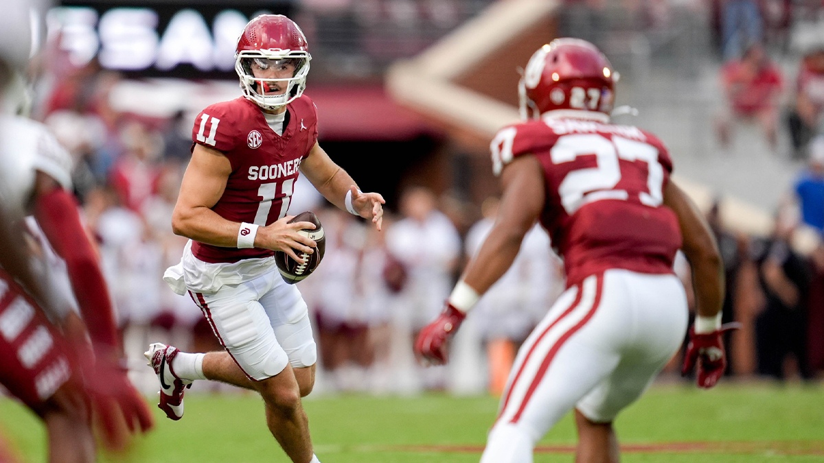 Oklahoma quarterback Jackson Arnold (11) looks to pass in the first half of an NCAA football game between Oklahoma (OU) and Temple at the Gaylord Family Oklahoma Memorial Stadium in Norman, Okla., on Friday, Aug. 30, 2024.