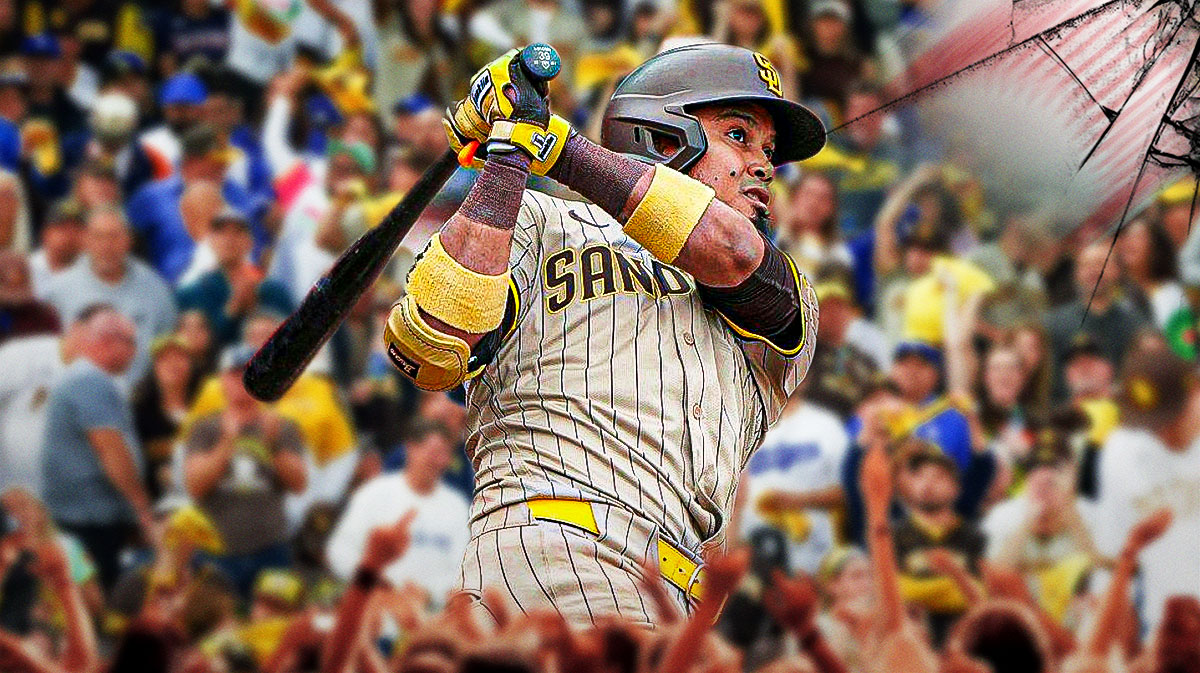 San Diego Padres player Luis Arraez hitting - Padres fans cheering