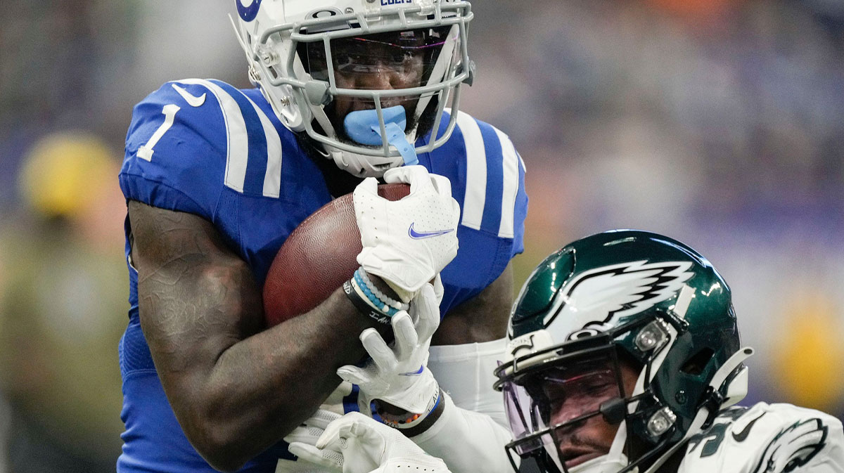 Indianapolis Colts wide receiver Parris Campbell (1) makes a catch for 31 yards Sunday, Nov. 20, 2022, during a game against the Philadelphia Eagles at Lucas Oil Stadium in Indianapolis.