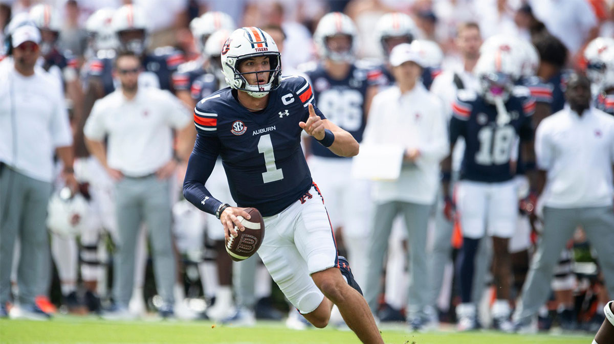 Auburn Tigers quarterback Payton Thorne (1) looks to pass as Auburn Tigers take on California Golden Bears at Jordan-Hare Stadium in Auburn, Ala., on Saturday, Sept. 7, 2024.