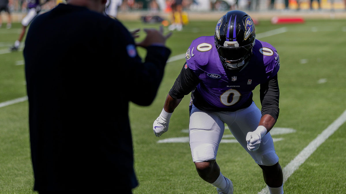 Baltimore Ravens linebacker Roquan Smith (0) runs through a drill during a joint practice with the Green Bay Packers on Thursday, August 22, 2024, at Ray Nitschke Field in Ashwaubenon, Wis.