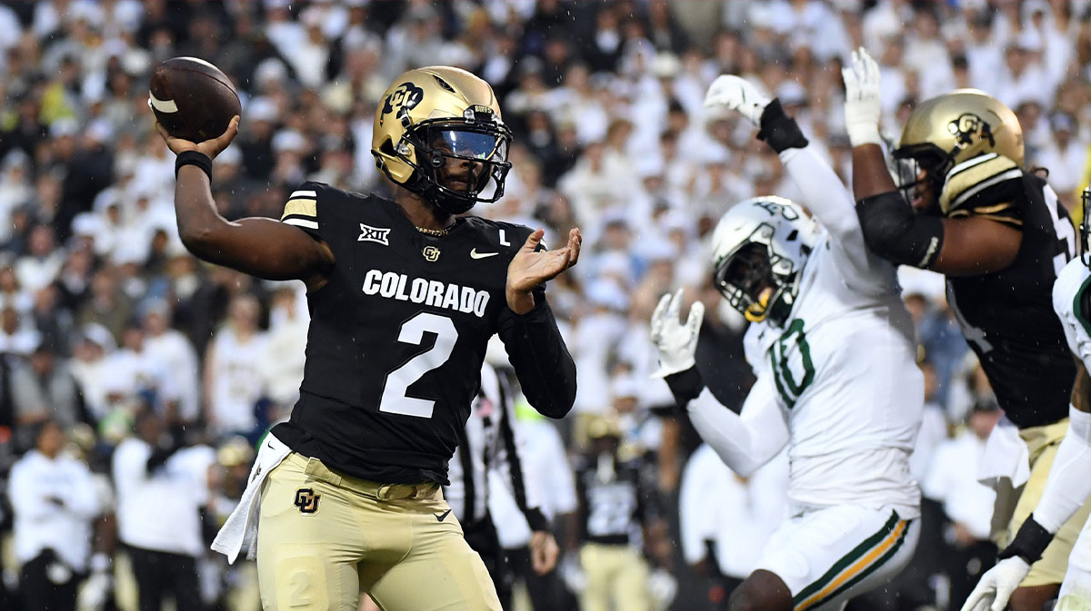 Shedeur Sanders gets evaluation from Deion Sanders