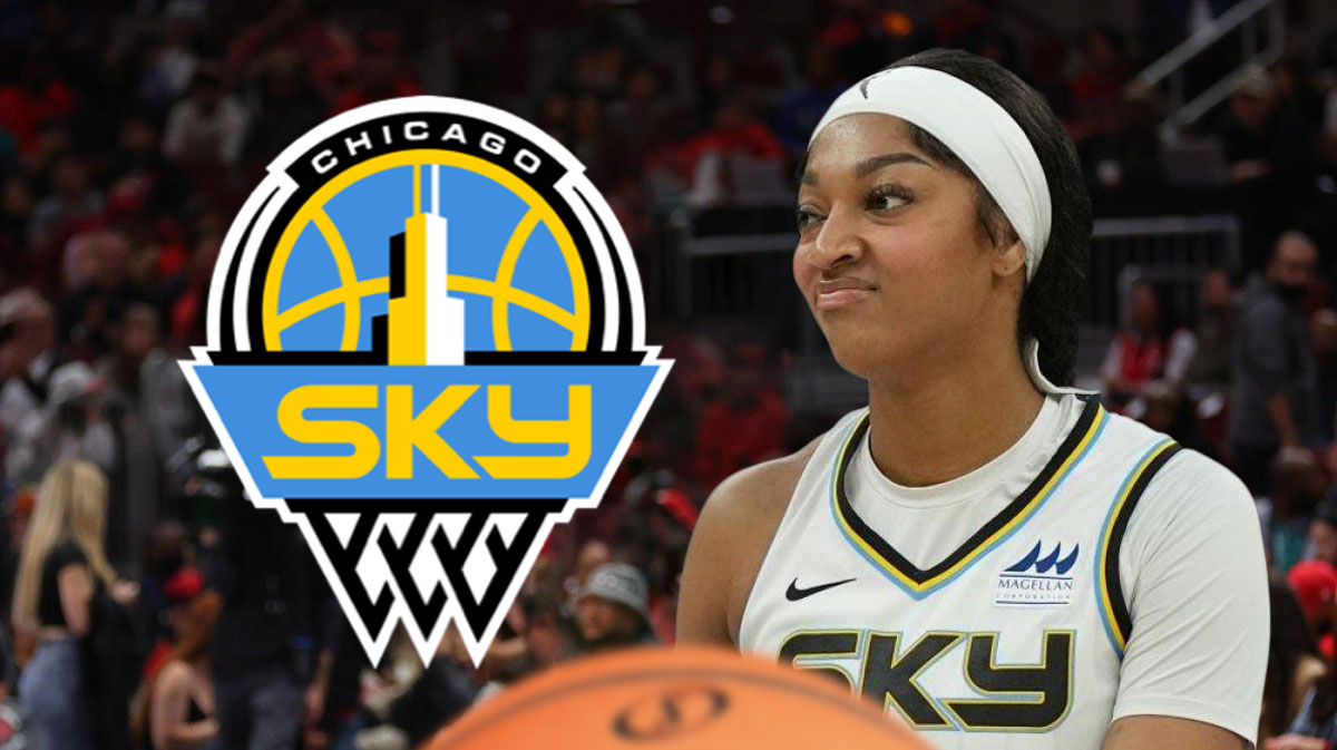 Sky' Angel Reese looks at injury reports during game