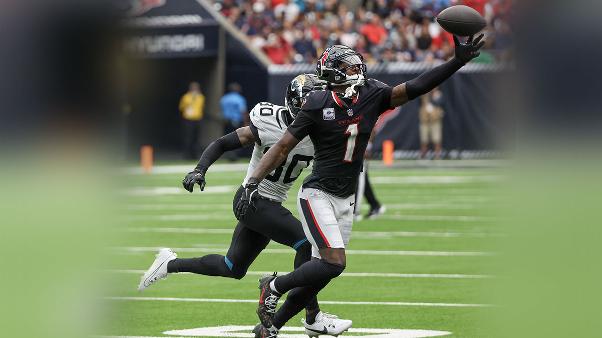 Houston Texans wide receiver Stefon Diggs (1) drops the pass while being covered by Jacksonville Jaguars cornerback Montaric Brown (30) in the second half at NRG Stadium.