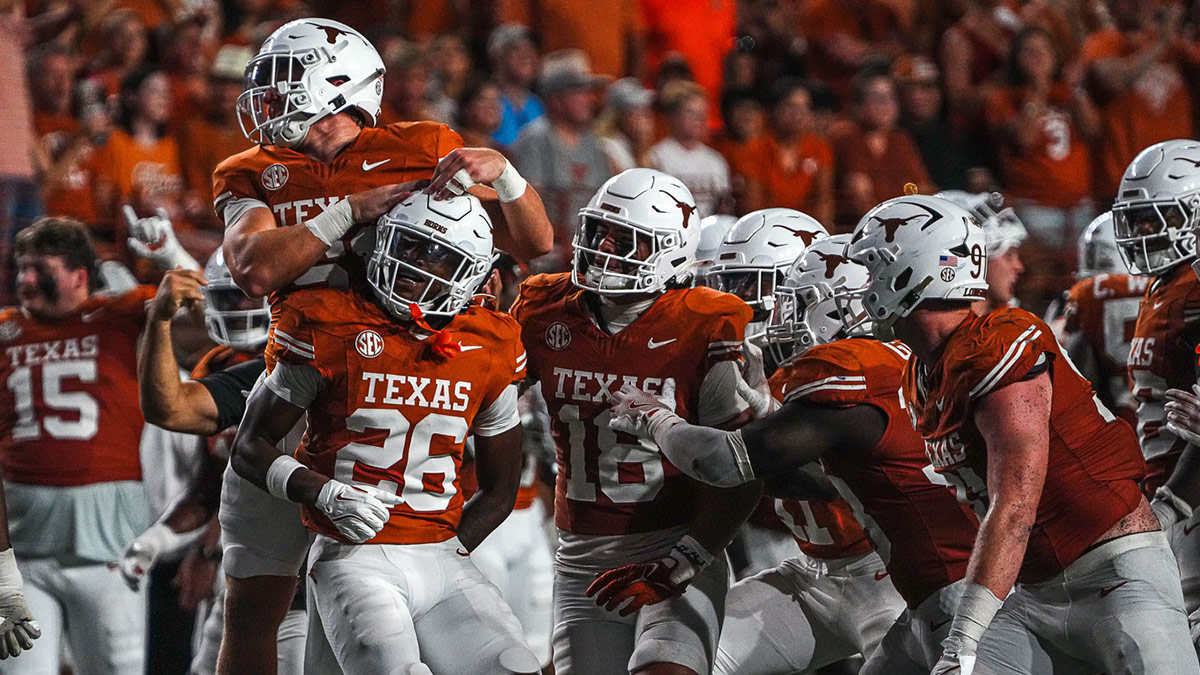 Texas overtakes as topranked team in latest AP poll