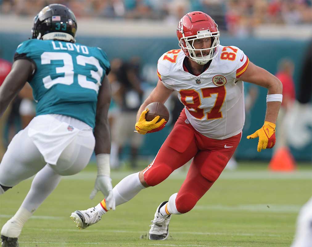 Travis Kelce embraces career change from quarterback to tight end 9/3/24