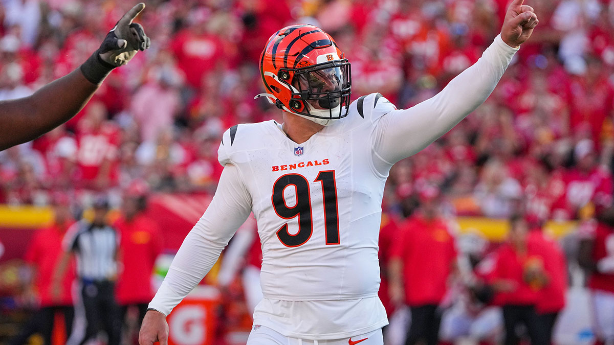 Sep 15, 2024; Kansas City, Missouri, USA; Cincinnati Bengals defensive end Trey Hendrickson (91) celebrates against the Kansas City Chiefs after a play during the game at GEHA Field at Arrowhead Stadium.