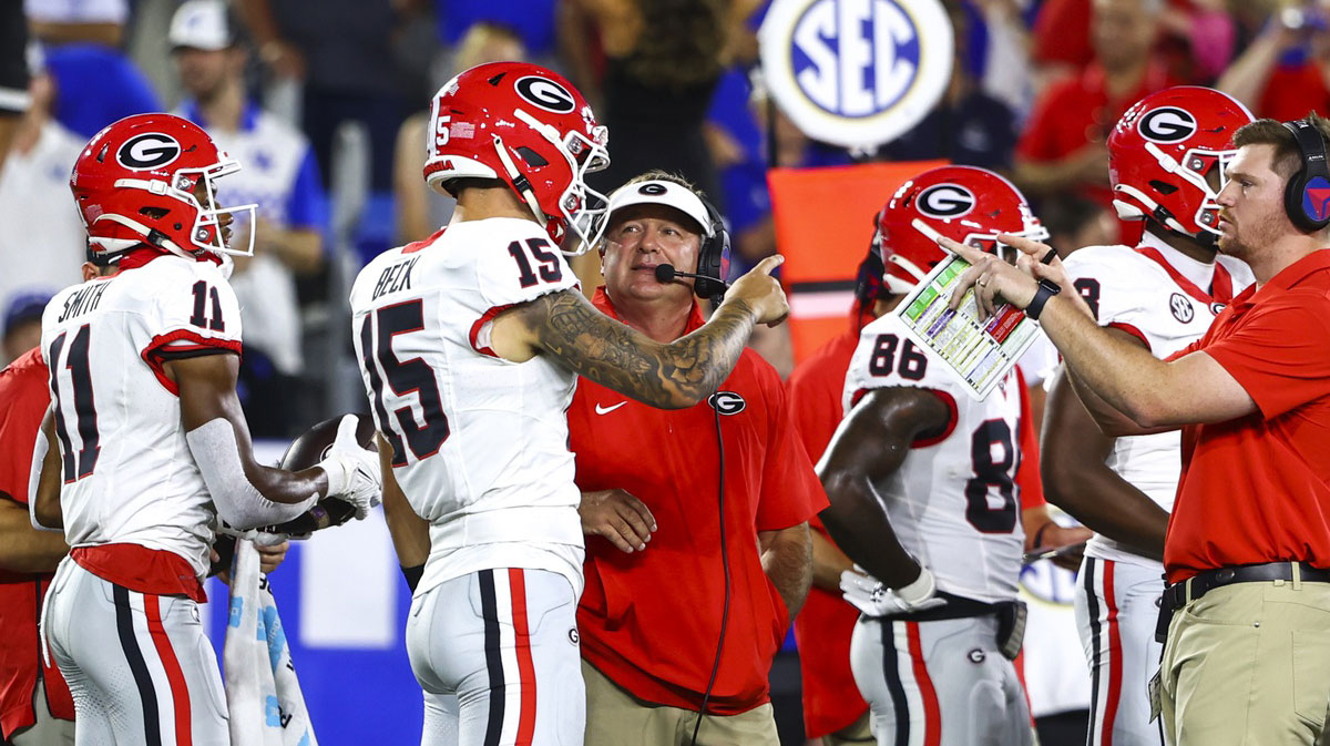 Georgia QB Carson Beck Playing Through 'minor' Injury After Kentucky Win