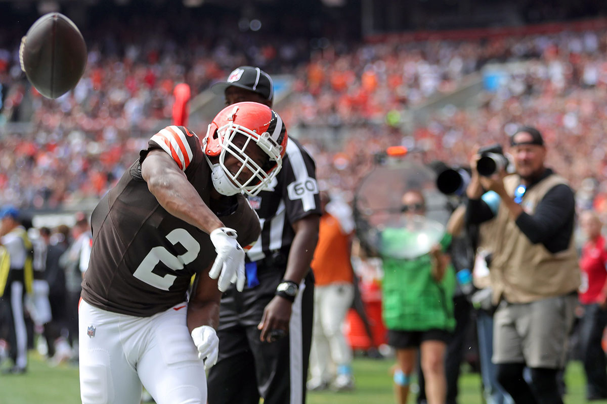 Cleveland Browns wide receiver Amari Cooper (2) celebrates after scoring on the BrownsÕ first drive during the first half of an NFL football game against the New York Giants at Huntington Bank Field, Sunday, Sept. 22, 2024, in Cleveland, Ohio.