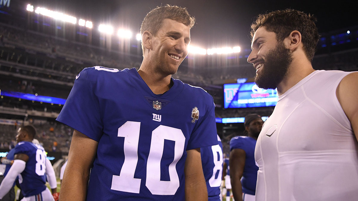 Eli Manning and Baker Mayfield after the Giants vs. Browns game in 2018.