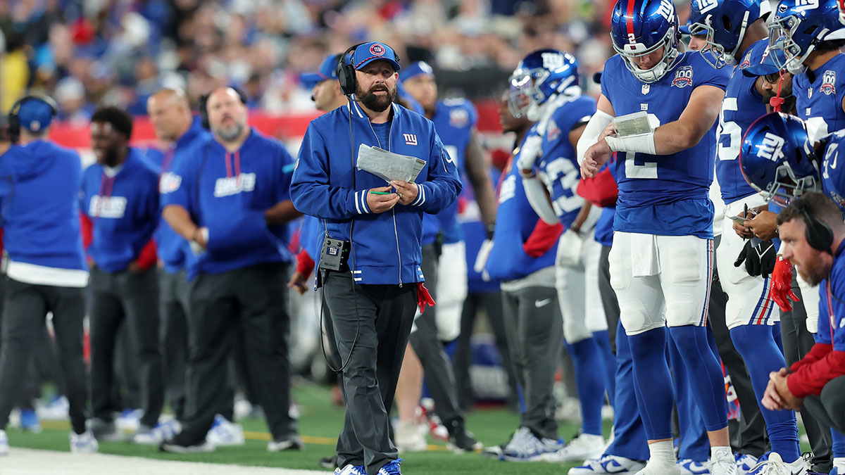 Oct 13, 2024; East Rutherford, New Jersey, USA; New York Giants head coach Brian Daboll coaches against the Cincinnati Bengals during the third quarter at MetLife Stadium.