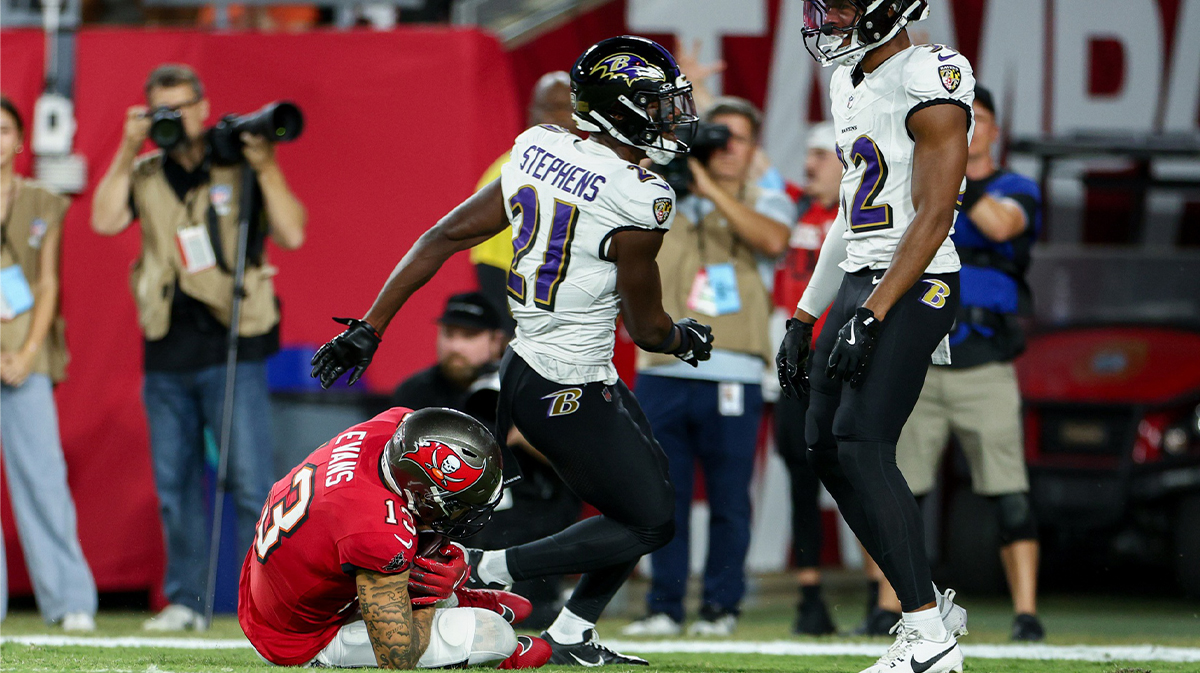 Tampa Bay Buccaneers wide receiver Mike Evans (13) scores a touchdown against the Baltimore Ravens in the first quarter at Raymond James Stadium.