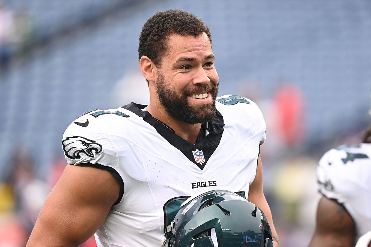 Philadelphia Eagles tight end C.J. Uzomah (87) warms up before a game against the New England Patriots at Gillette Stadium.