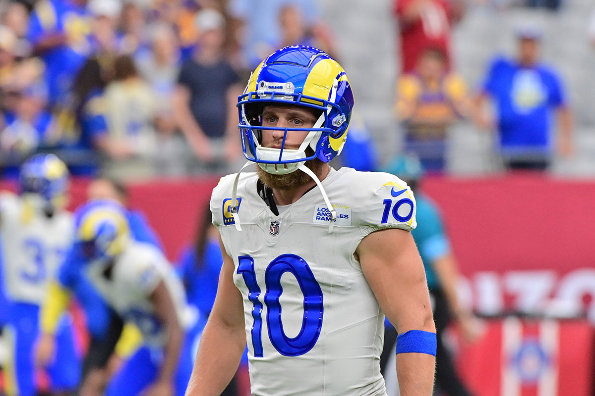 Sep 15, 2024; Glendale, Arizona, USA; Los Angeles Rams wide receiver Cooper Kupp (10) prior to a game against the Arizona Cardinals at State Farm Stadium.