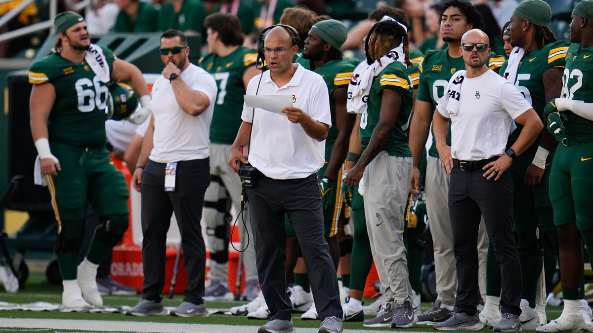 Dave Aranda calls out a play during Baylor's 38-28 win over Oklahoma State.