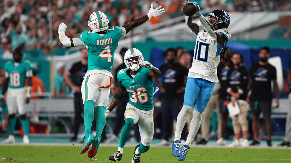 DeAndre Hopkins Dolphins vs. Titans