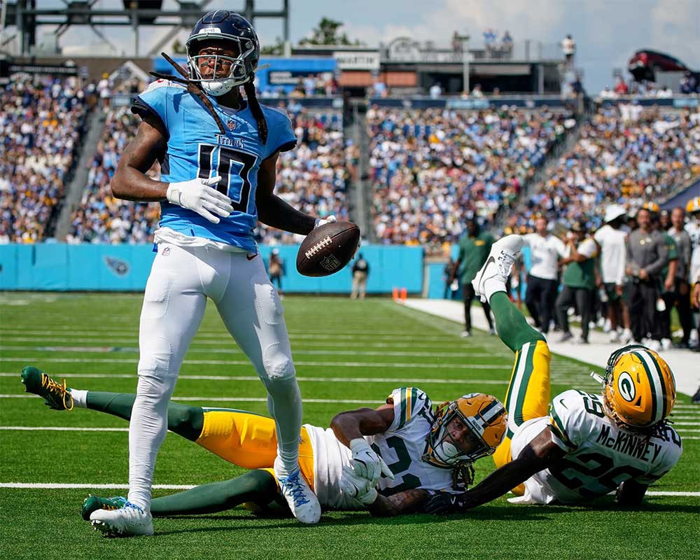 DeAndre Hopkins Titans NFL trade deadline candidate