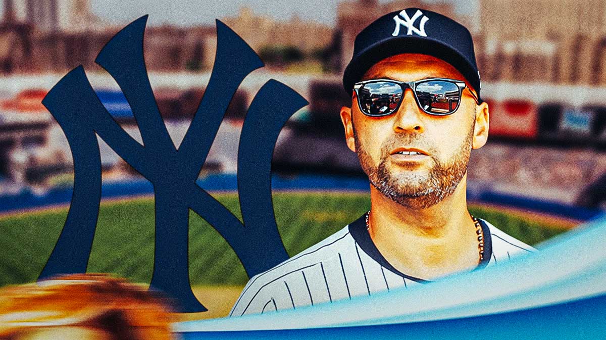 Yankees, Derek Jeter, Yankee Stadium in back