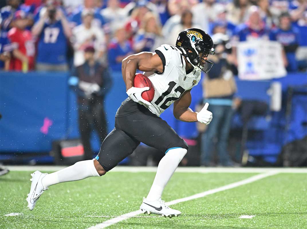 Jacksonville Jaguars wide receiver Devin Duvernay (12) returns a kickoff in the first quarter against the Buffalo Bills at Highmark Stadium.