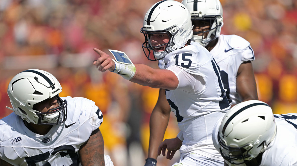 Penn State Nittany Lions quarterback Drew Allar (15) calls a play in the second half against the USC Trojans at United Airlines Field at Los Angeles Memorial Coliseum.