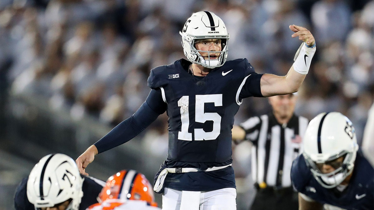 Penn State Nittany Lions quarterback Drew Allar (15) signals during the fourth quarter against the Illinois Fighting Illini at Beaver Stadium. Penn State defeated Illinois 21-7.