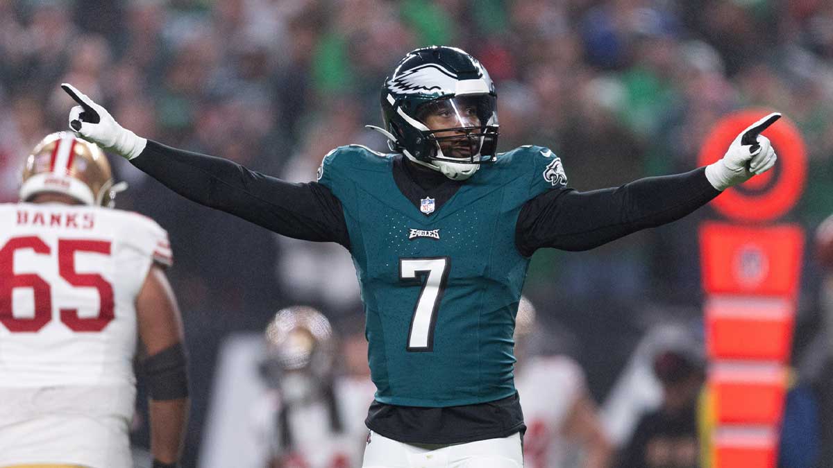 Philadelphia Eagles linebacker Haason Reddick (7) reacts after a defensive stop against the San Francisco 49ers during the first quarter at Lincoln Financial Field