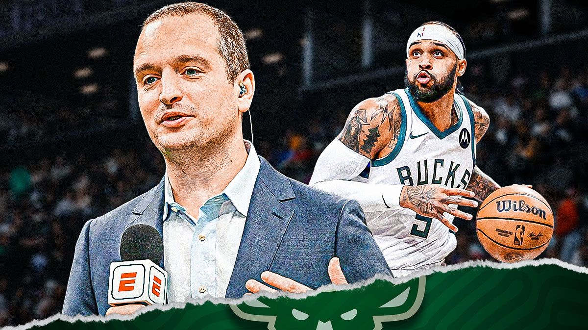 Tim Bontempts next to Gary Trent Jr. (Bucks) in front of the Bucks court.