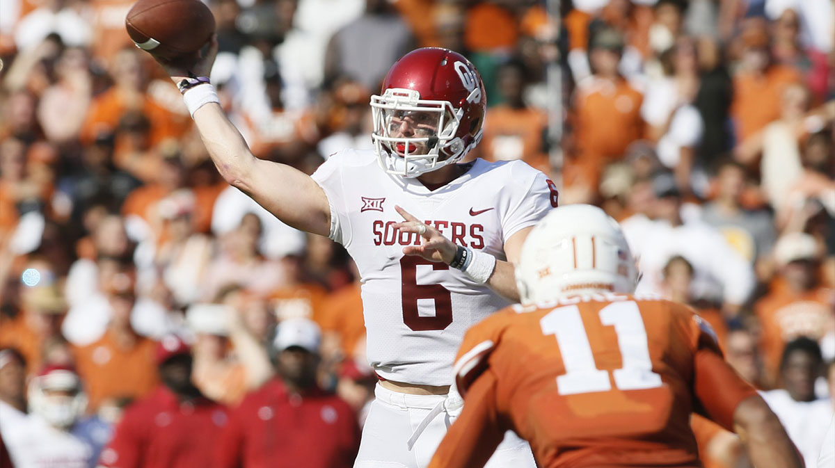 Oklahoma Sooners quarterback Baker Mayfield (6) in the pocket in the second quarter against the Texas Longhorns at the Cotton Bowl.