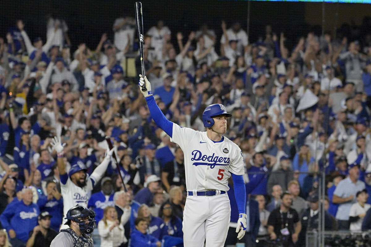 Joe Davis' Vin Scully reference in Dodgers' Freddie Freeman grand slam ...