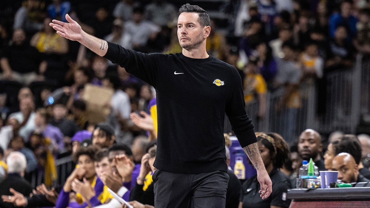 Los Angeles Lakers head coach JJ Redick reacts against the Phoenix Suns during the second half at Acrisure Arena.