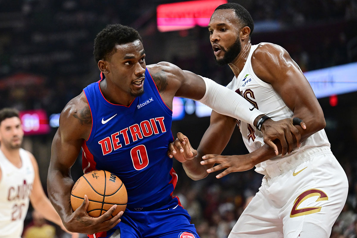 Detroit Pistons center Jalen Duren (0) drives to the basket against Cleveland Cavaliers forward Evan Mobley (4) during the first half at Rocket Mortgage FieldHouse.