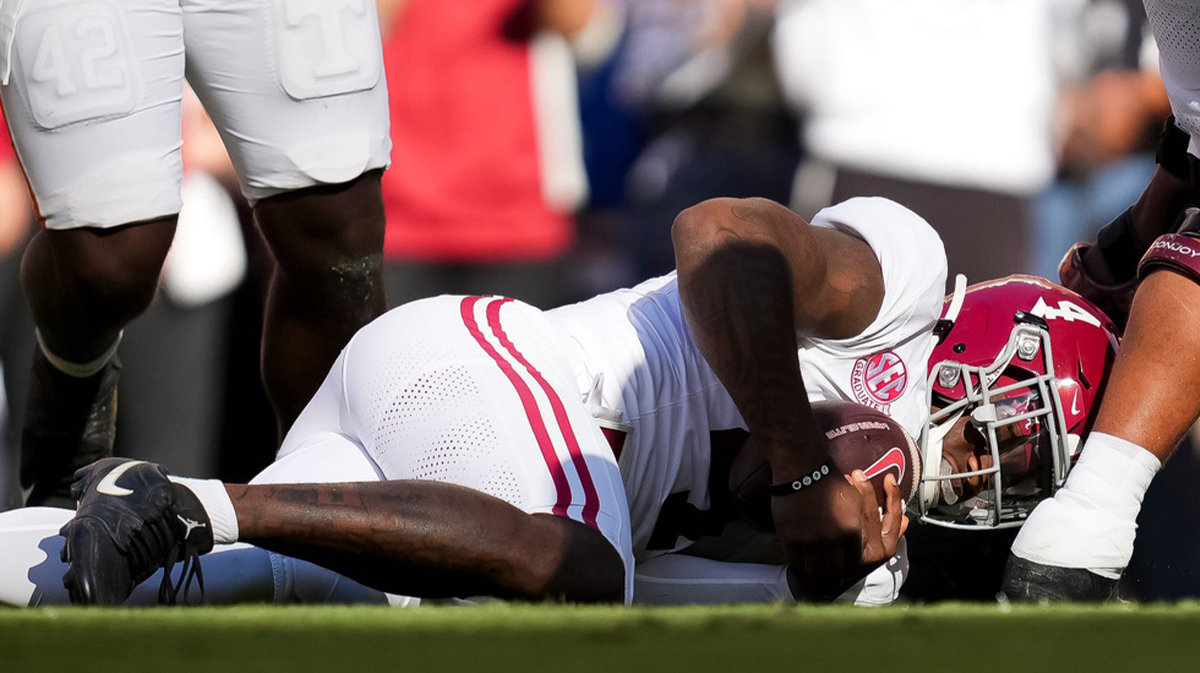 Alabama football quarterback Jalen Milroe's dad gets into it with Tennessee  fans