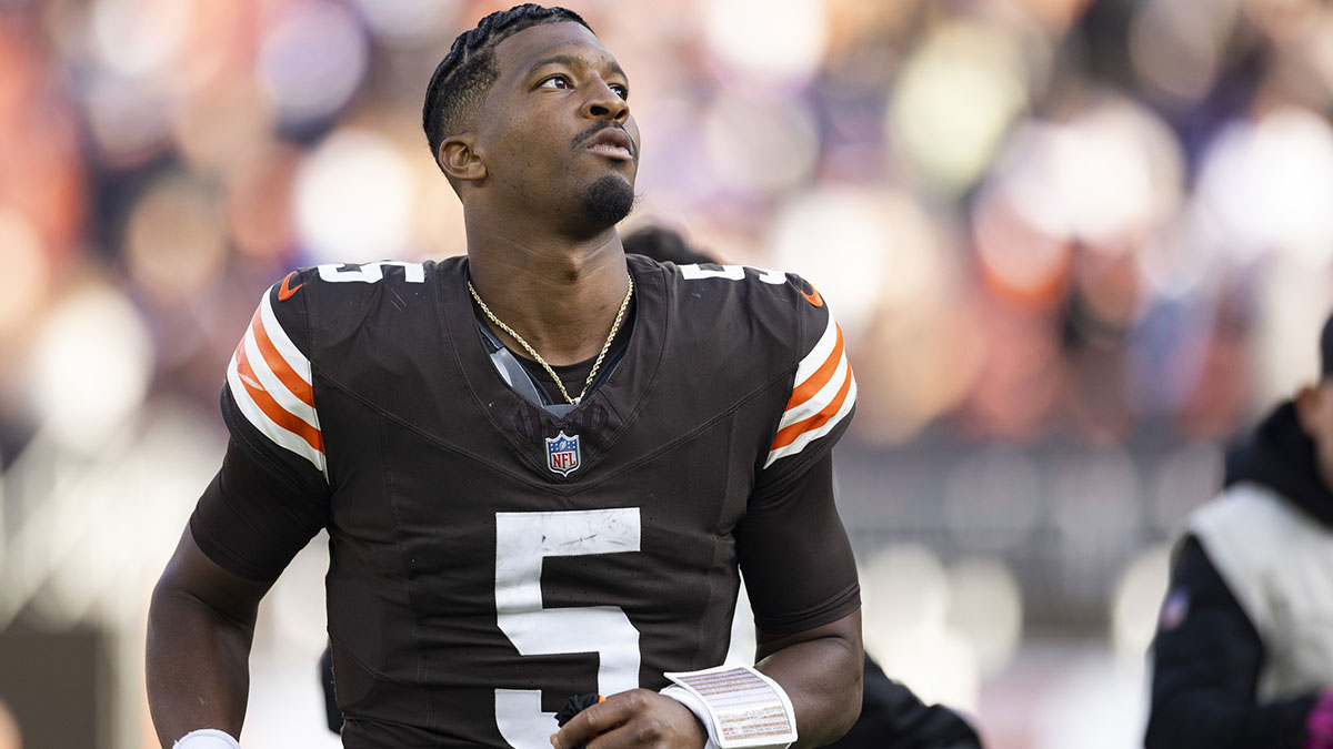 Cleveland Browns quarterback Jameis Winston (5) runs back to the locker room after defeating the Baltimore Ravens at Huntington Bank Field.