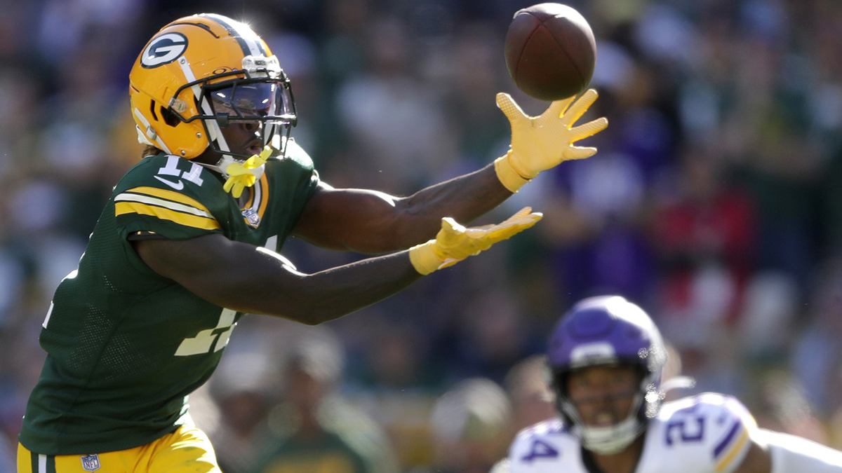 Green Bay Packers wide receiver Jayden Reed (11) pulls in a fourth quarter pass against the Minnesota Vikings during their football game on Sunday, September 29, 2024 at Lambeau Field in Green Bay, Wis. The Vikings defeated the Packers 31-29.