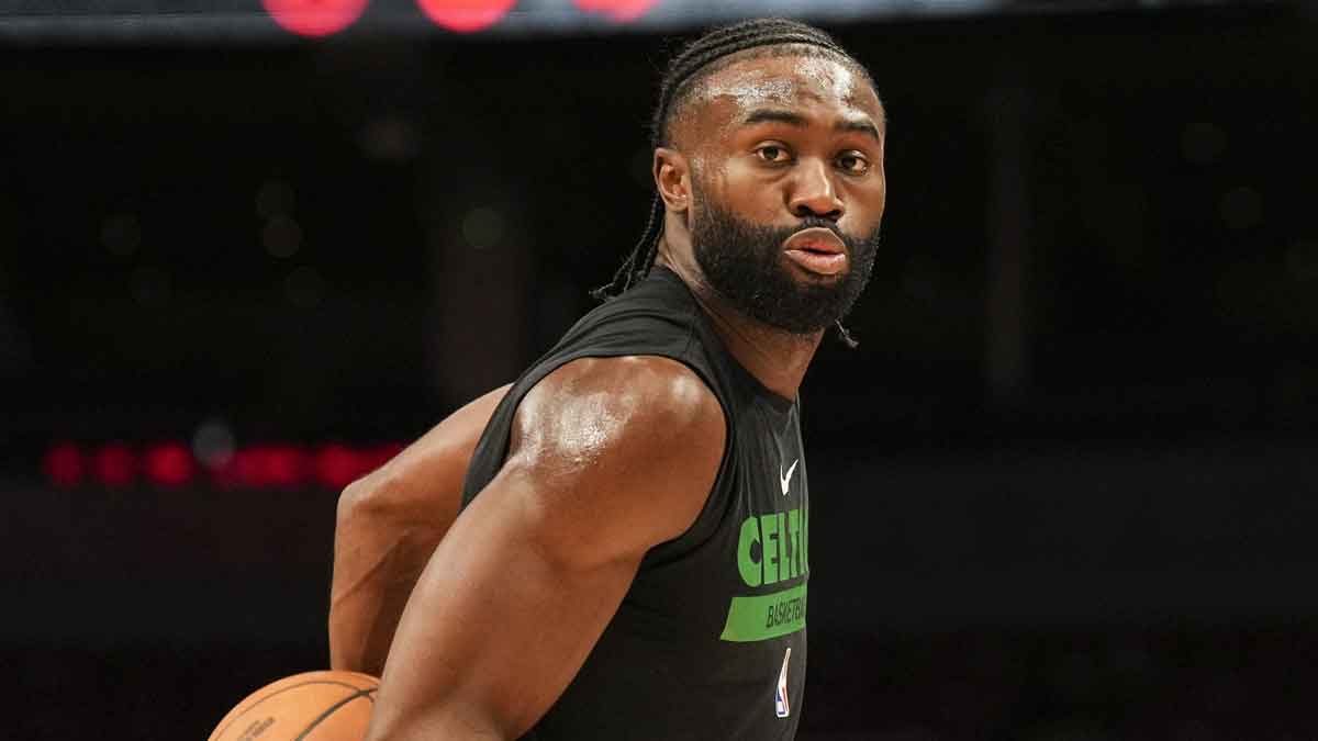 Boston Celtics guard Jaylen Brown (7) warms up before playing the Toronto Raptors at Scotiabank Arena.