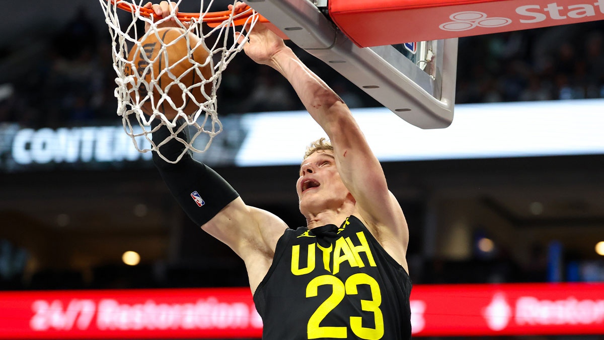 Utah Jazz forward Lauri Markkanen (23) dunks during the second half against the Dallas Mavericks at American Airlines Center. 