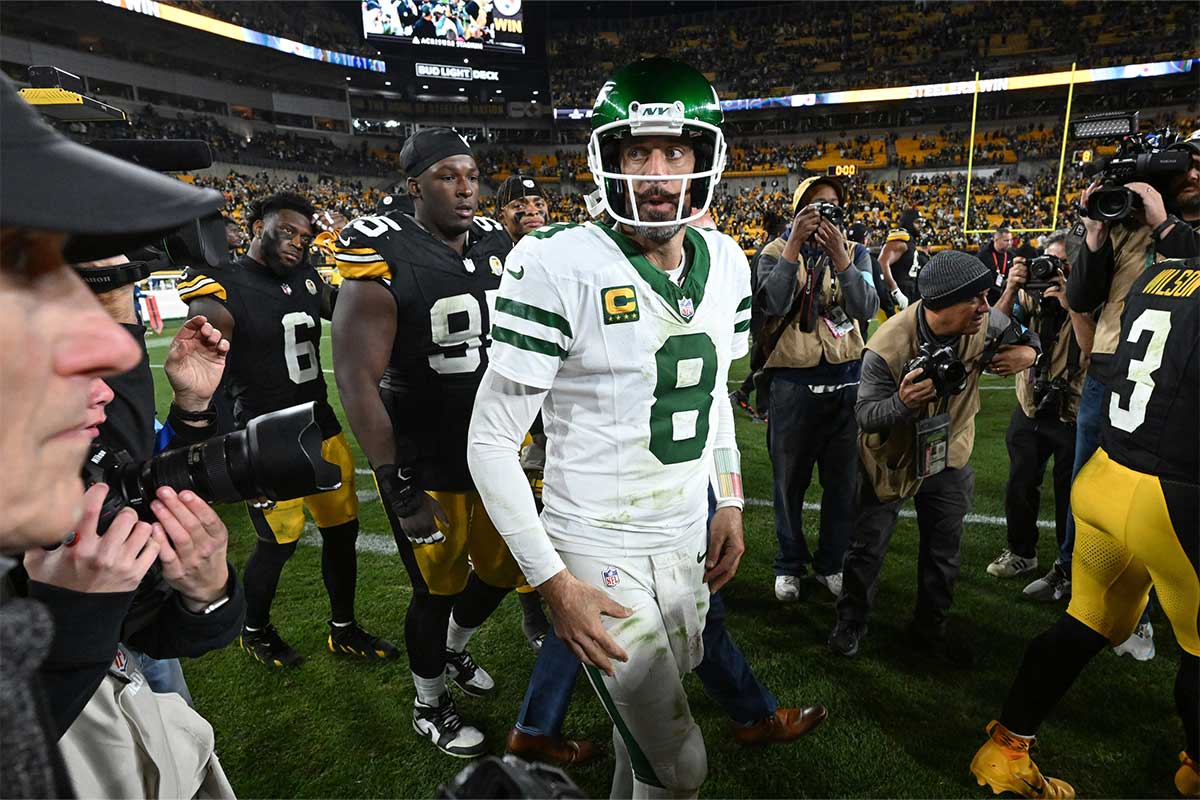 New York Jets quarterback Aaron Rodgers (8) reacts following a loss to the Pittsburgh Steelers at Acrisure Stadium.