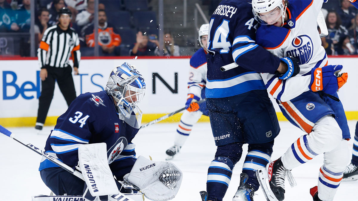 Jets makes intriguing decision on Connor Hellebuyck backup