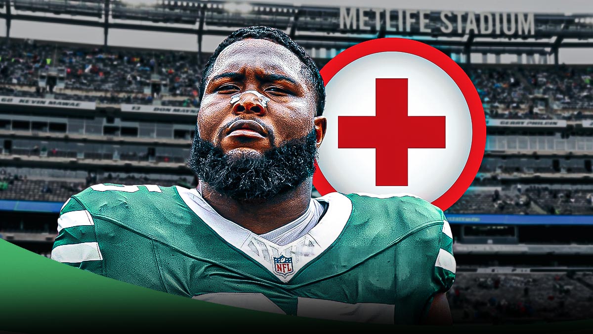 Jets' Xavier Newman with a red medical cross