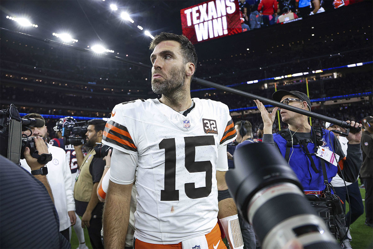 Cleveland Browns quarterback Joe Flacco (15) on the field after a 2024 AFC wild card game against the Houston Texans at NRG Stadium. 