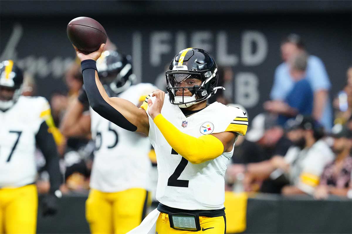 Pittsburgh Steelers quarterback Justin Fields (2) warms up before a game against the Las Vegas Raiders at Allegiant Stadium.