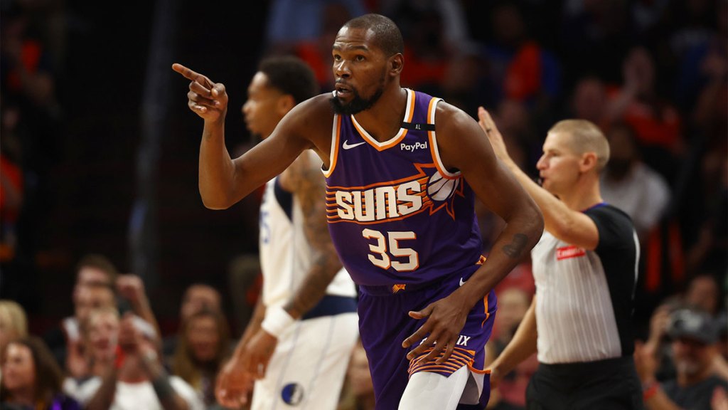 Phoenix Suns forward Kevin Durant (35) reacts against the Dallas Mavericks in the second half of the home opener at Footprint Center.