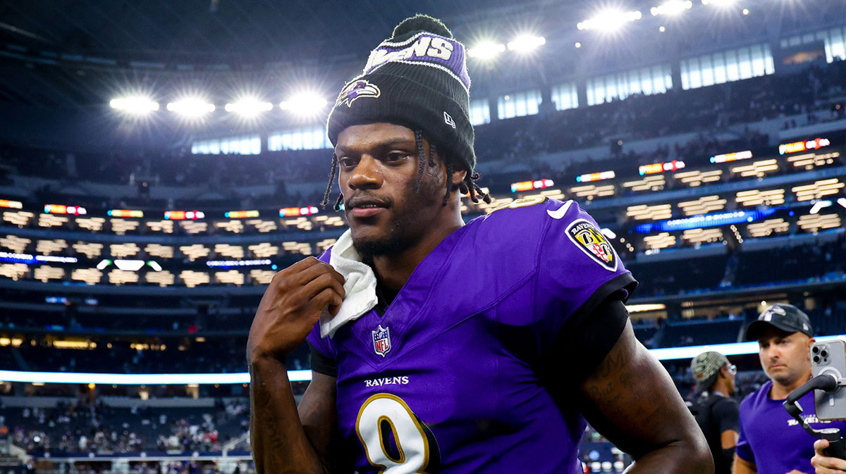 Baltimore Ravens quarterback Lamar Jackson (8) leaves the field after the game against the Dallas Cowboys at AT&T Stadium.