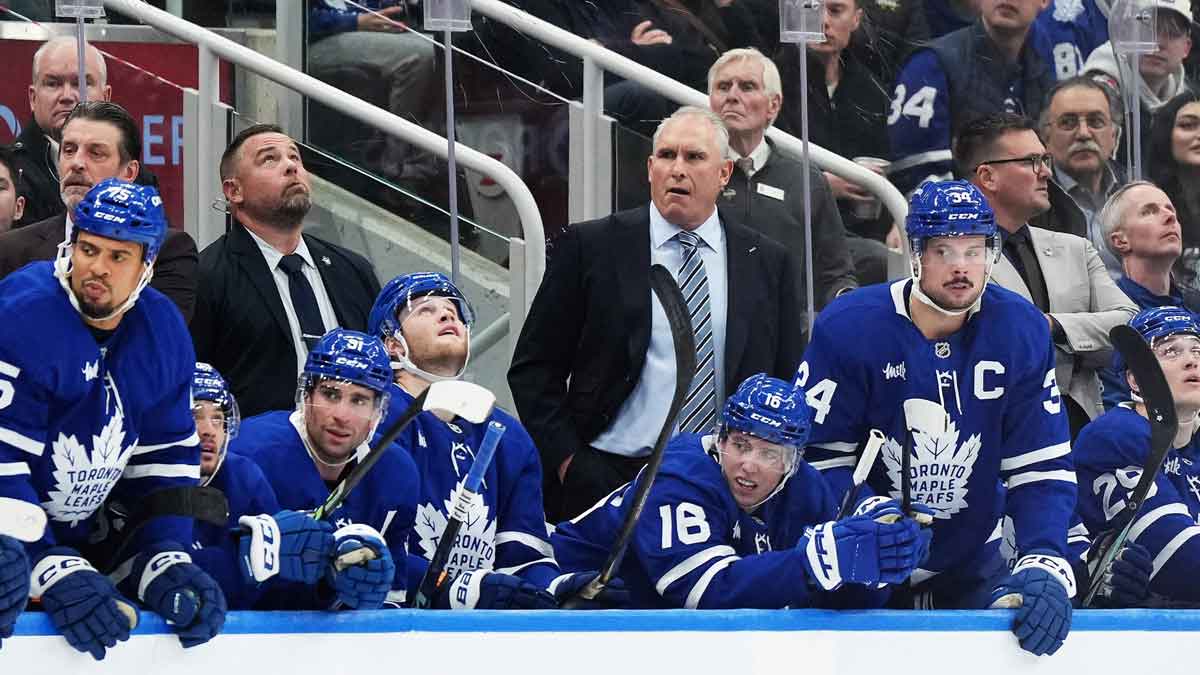 Toronto Maple Leafs head coach Craig Berube watches the play against the New York Rangers during the third period at Scotiabank Arena.