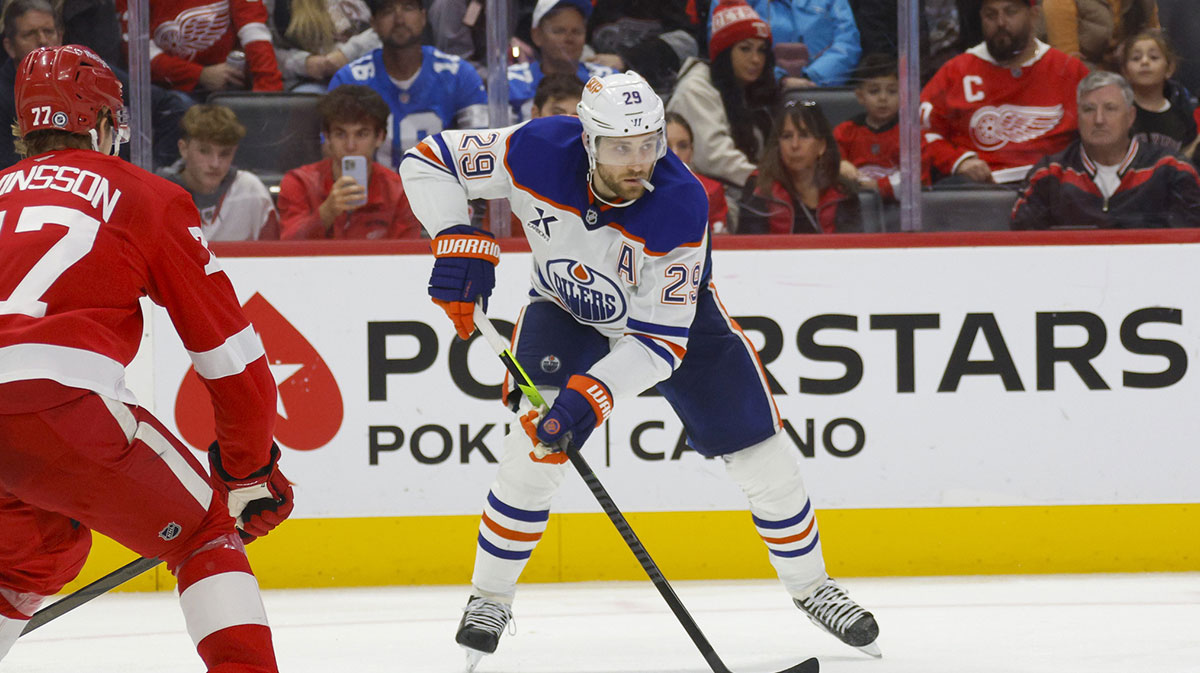 Edmonton Oilers center Leon Draisaitl (29) handles the puck during the third period of the game against the Detroit Red Wings at Little Caesars Arena.