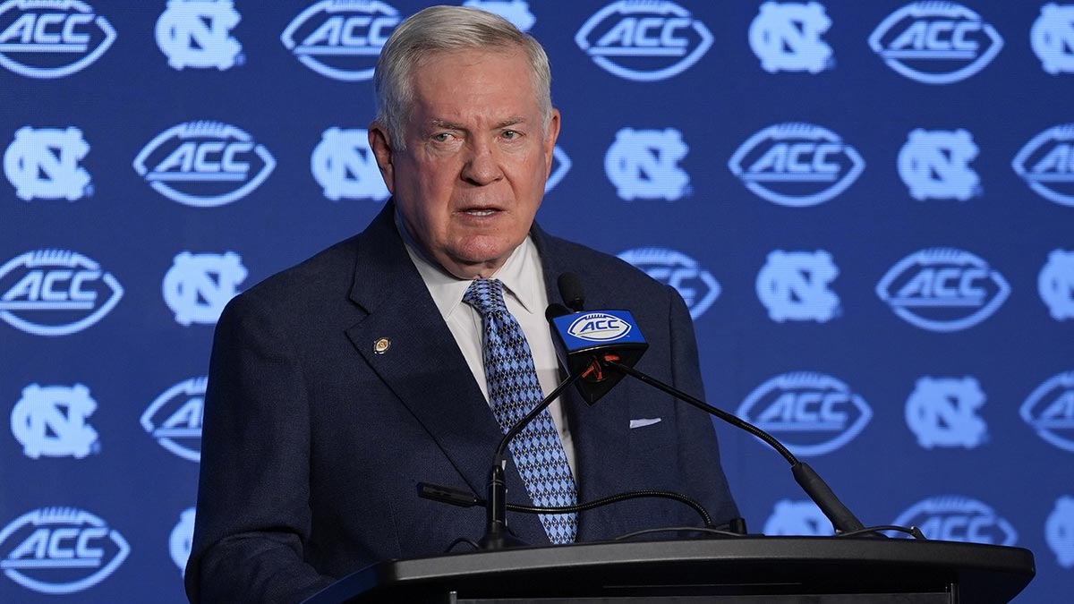 North Carolina football's Mack Brown has heartbreaking statement on Tylee Craft dying from cancer