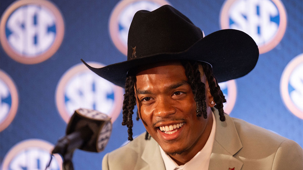 Alabama defensive back Malachi Moore speaking at Omni Dallas Hotel.